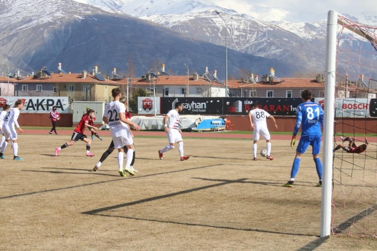 Erzincan ile Hekimoğlu yenişemedi
