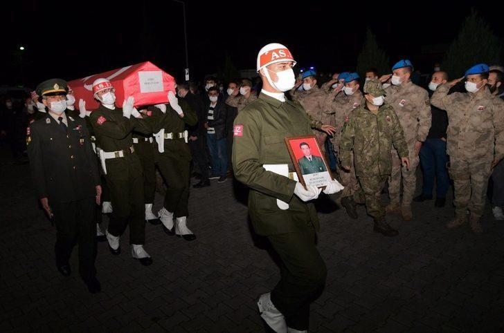 Şehit Hüseyin Sarı’nın naaşı memleketine getirildi G1