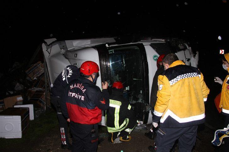 Yan yatan tırın sürücüsü yaralandı G1