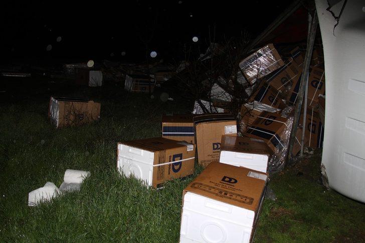 Yan yatan tırın sürücüsü yaralandı G3