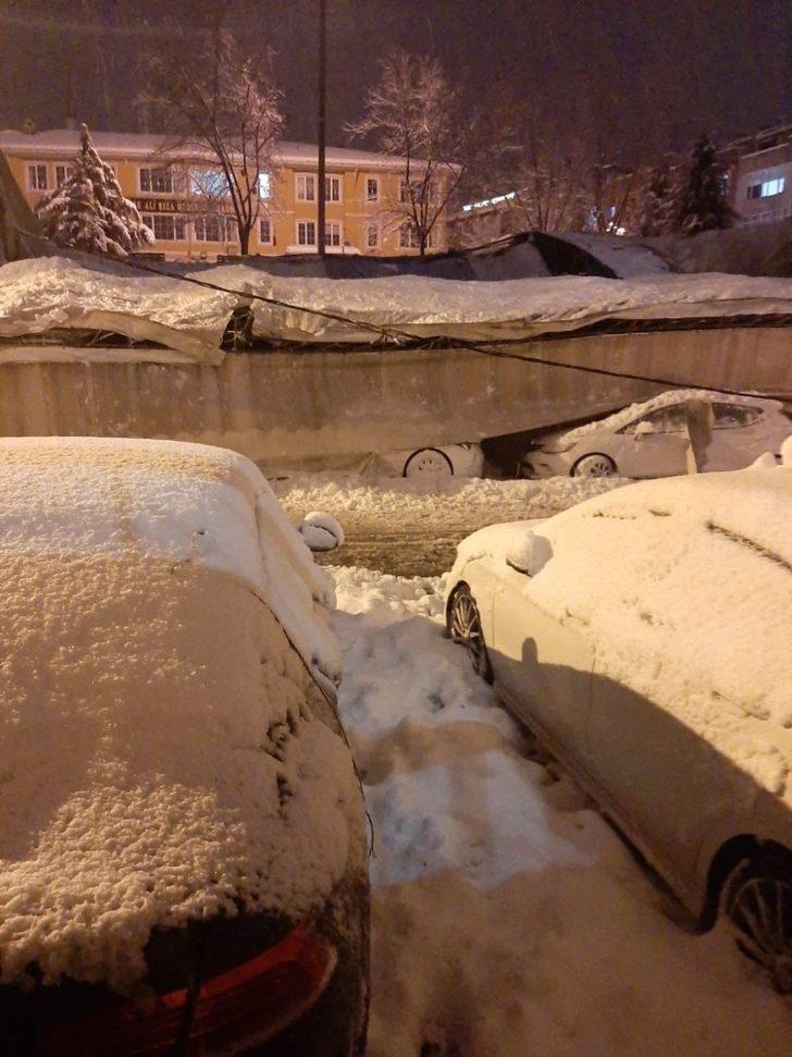 (Özel) Eyüpsultan’da kar kütlesinin ağırlığına dayanamayan spor salonunun çatısı çöktü G4