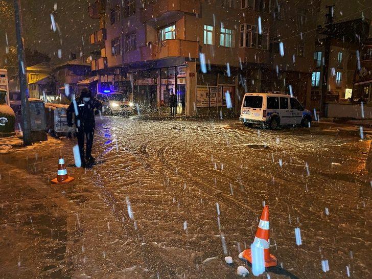 Sakarya’da sokağa çıkma kısıtlamasında silahlı kavga: 1 yaralı G3
