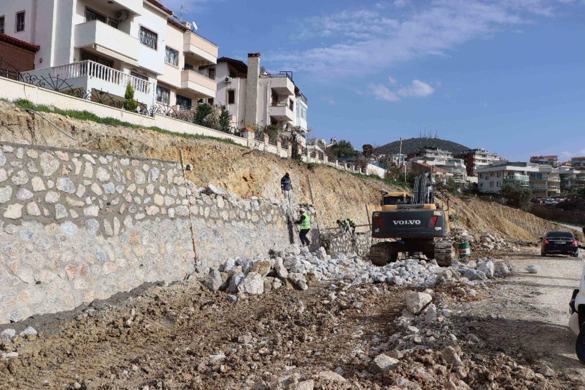 Enver Reis Caddesi&rsquo;ndeki &ccedil;alışmalar son aşamaya geldi