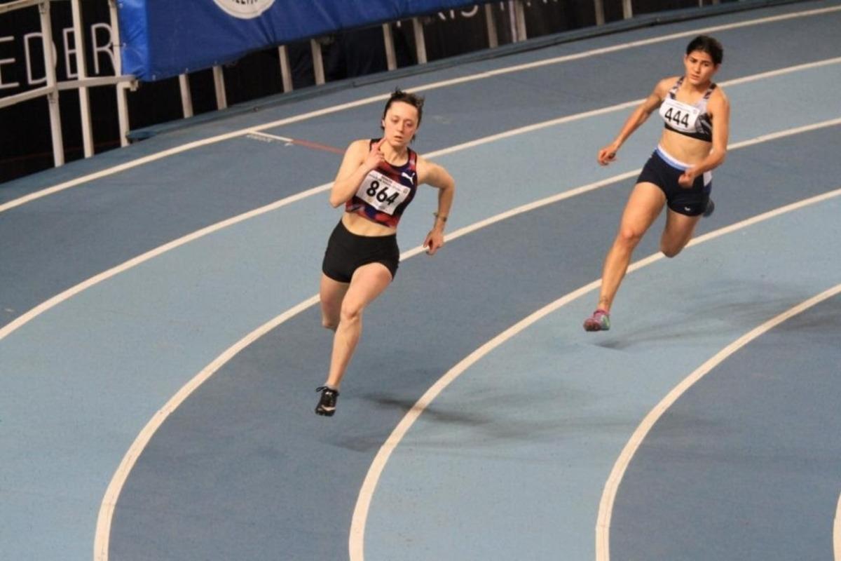 İzmit Belediyesporlu atletler İstanbul&rsquo;da piste &ccedil;ıktı