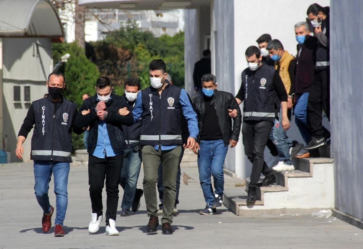Iskarta meyve kavgası: 3 yaralı