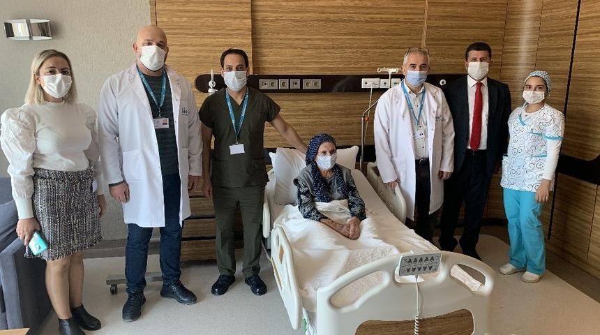 Ameliyatsız kalp kapağı değişti sağlığına kavuştu