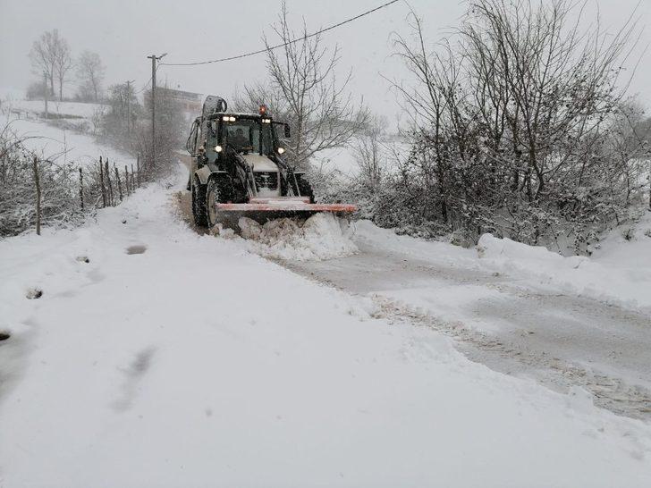 İzmit Belediyesinden kar mesaisi G2
