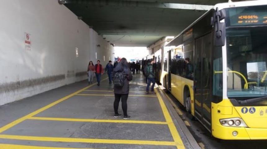 Son Dakika: İstanbul'da toplu taşıma yasağında değişiklik! 20 yaş sınırı 12 yaşa çekildi