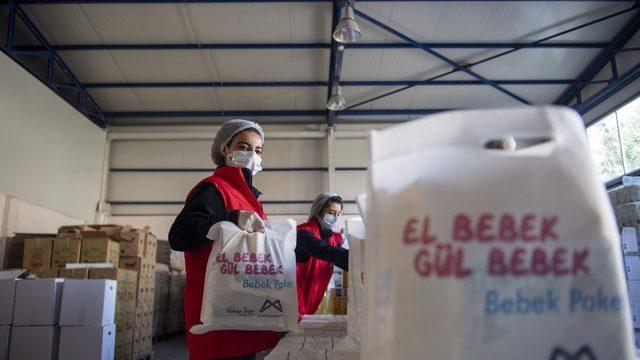 Büyükşehir Belediyesi, ailelere 14 bin ‘El Bebek Gül Bebek’ paketi dağıttı