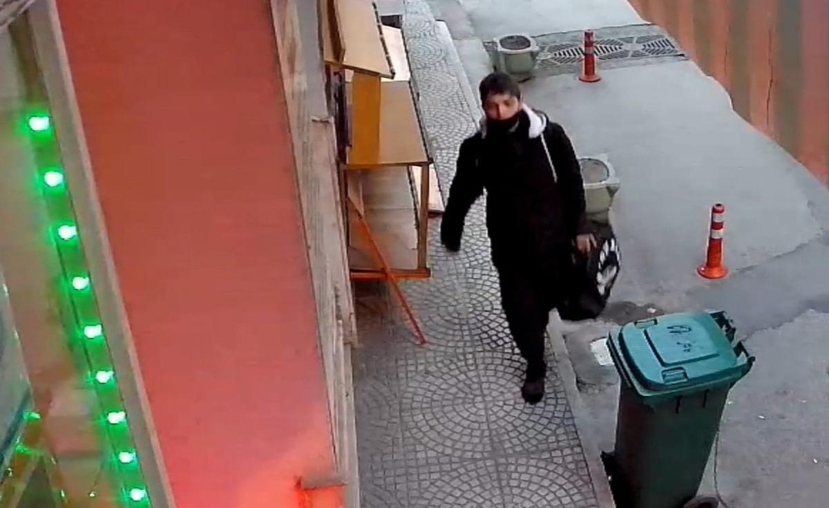 (&Ouml;zel Haber) 600 yıllık camiyi b&ouml;yle soydu