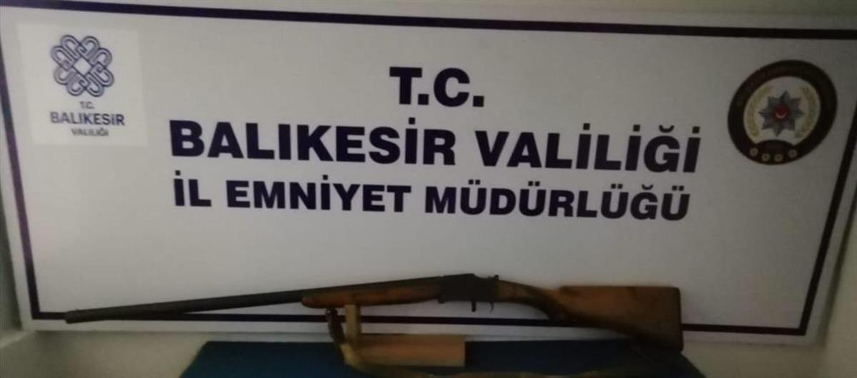 Balıkesir&rsquo;de 81 aranan şahıstan 19&rsquo;u tutuklandı