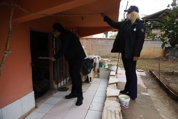 Yaşlıların sosyal yardım ücretleri adreslerine teslim ediyor G3