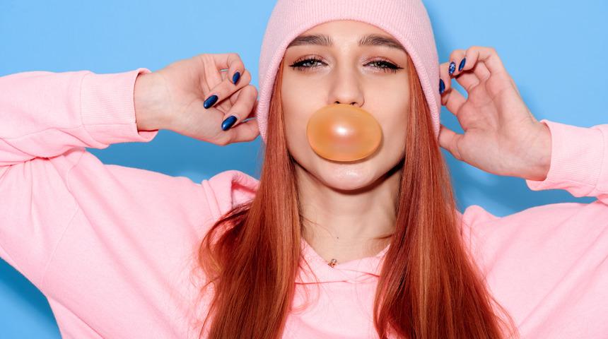 Uzmanlardan kulak ağrısı uyarısı: Sakız çiğnemek enfeksiyonu önlemez