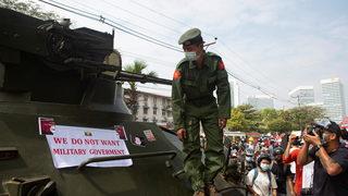 Myanmar'da darbe karşıtlarına 20 yıl hapis cezası
