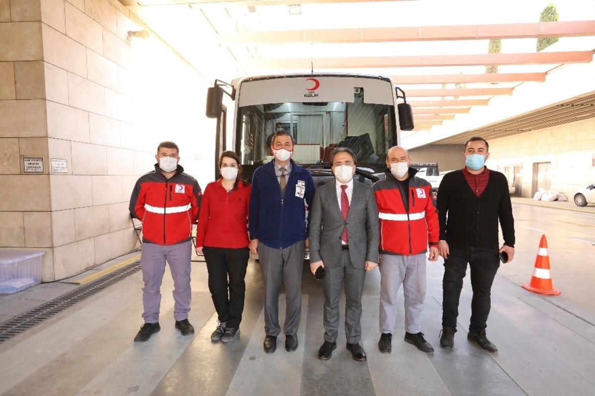 Kan bağışı kampanyasına Denizli B&uuml;y&uuml;kşehir DESKİ&rsquo;den 10. kez destek