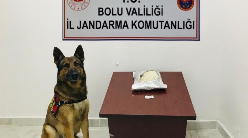 1 kilo 150 gram uyuşturucu ham maddesiyle yakalanan şahıs tutuklandı