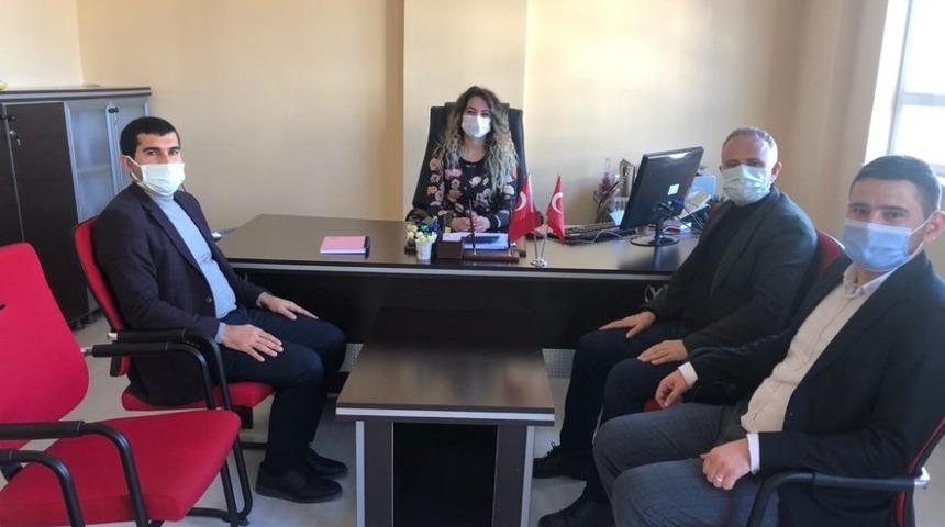 STK temsilcileri, İdil SYDV M&uuml;d&uuml;r&uuml; Demir ile g&ouml;r&uuml;şt&uuml;