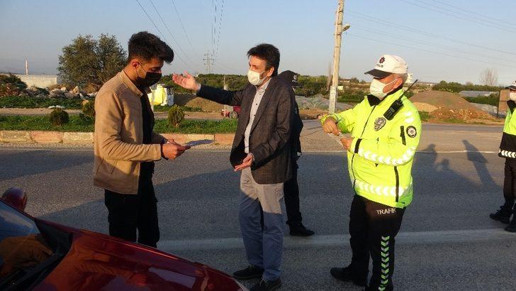 Maskesiz yakalanınca yüzünü montuyla kapattı G3