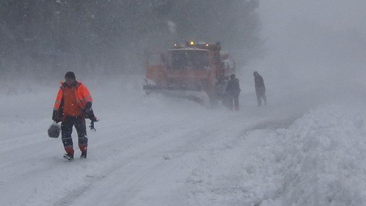 (Özel) Kazdağları’nda kar 2 metreye ulaştı G1
