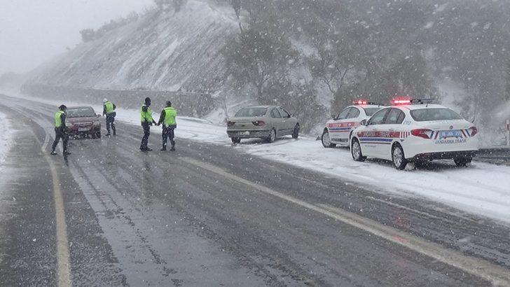 (Özel) Kazdağları’nda kar 2 metreye ulaştı G3