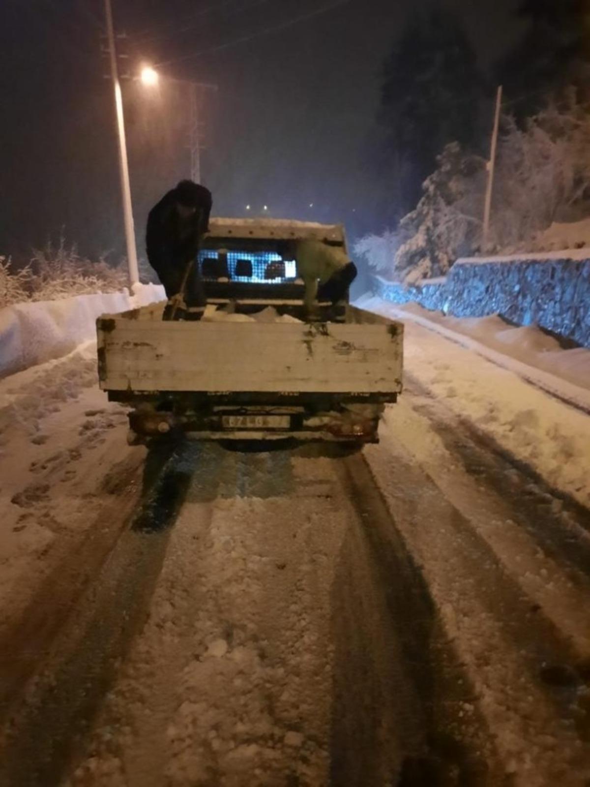 Kandilli&rsquo;de tuzlama &ccedil;alışmaları s&uuml;r&uuml;yor