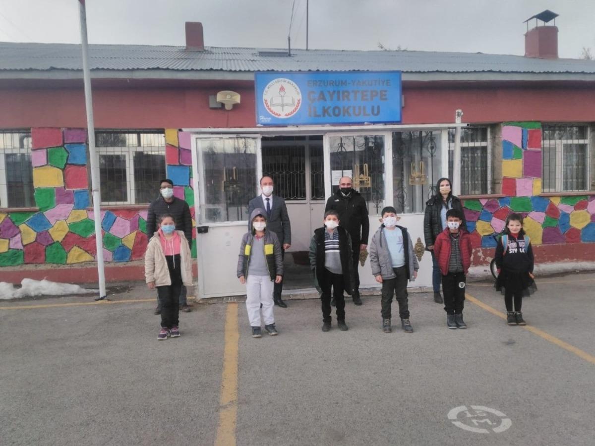 Erzurum&rsquo;da k&ouml;y okulları y&uuml;z y&uuml;ze eğitime başladı