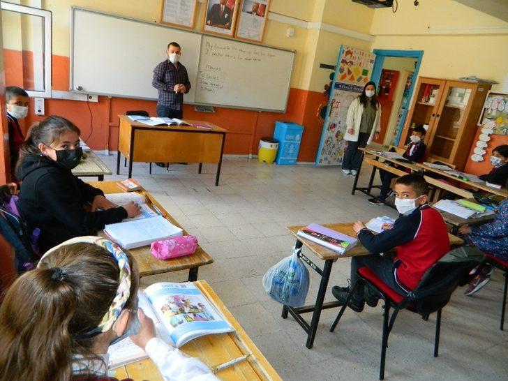 Posof’ta bir ilkokul açıldı G4