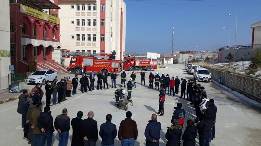 Edremit&rsquo;te &lsquo;g&uuml;venli eğitim&rsquo; &ccedil;alışması