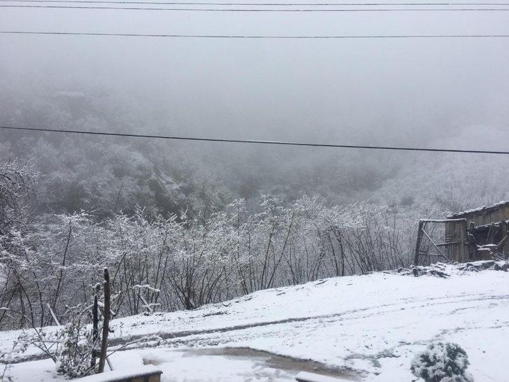 Çarşamba’da kar yağışı G1