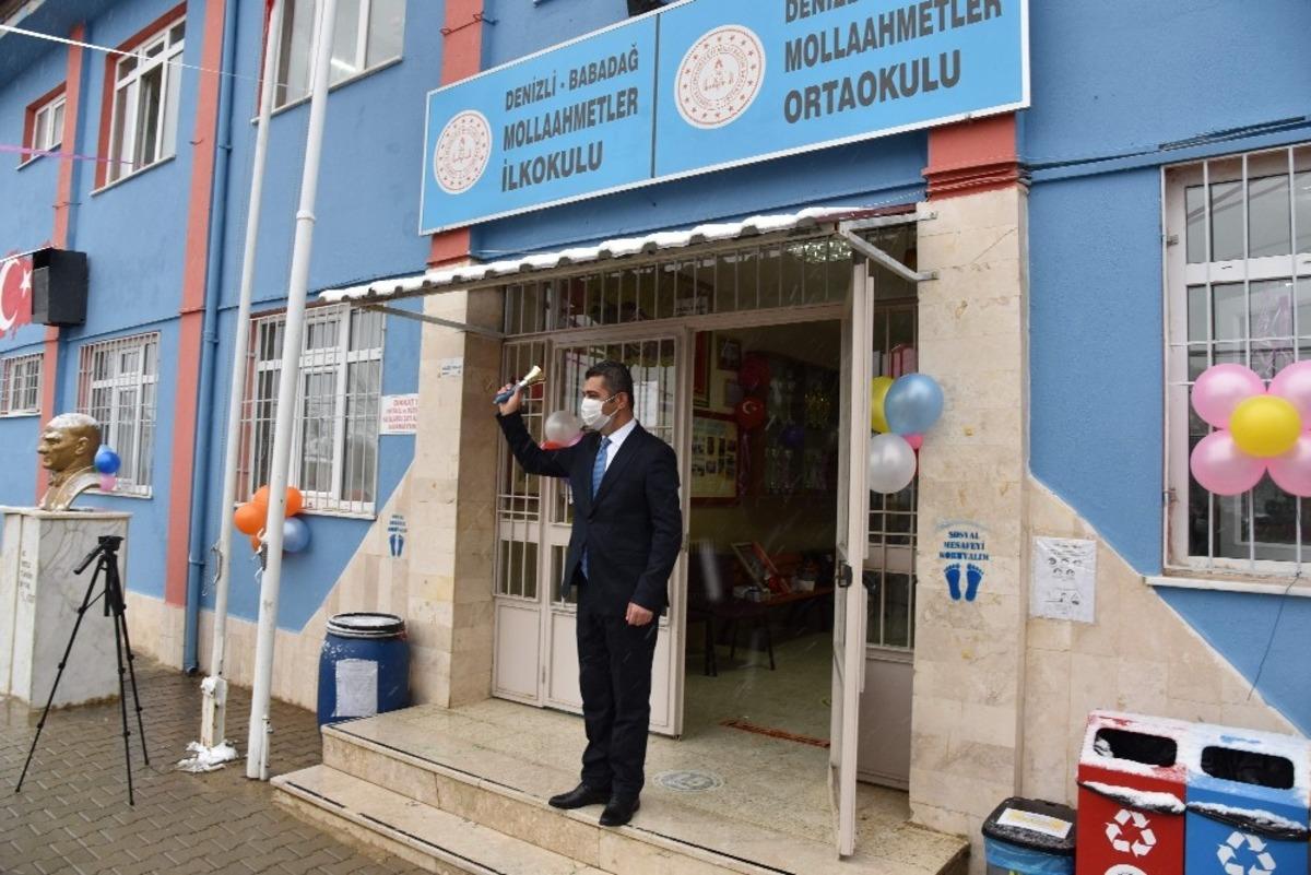 Denizli&rsquo;de 31 bin 601 &ouml;ğrenci i&ccedil;in ilk ders zili &ccedil;aldı