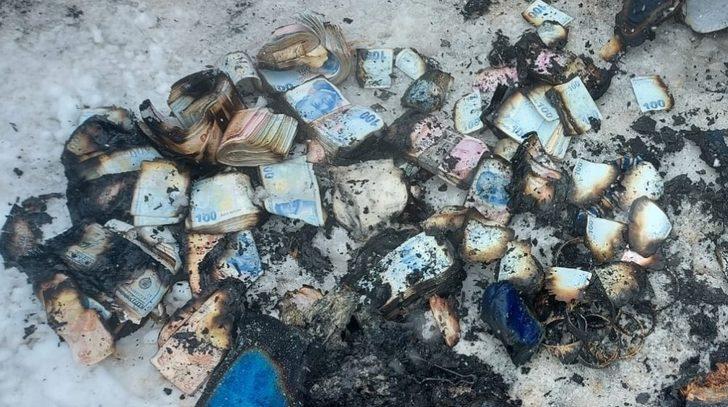 Yanan prefabrikten yanmış tomar tomar para ve altın çıkardılar G1