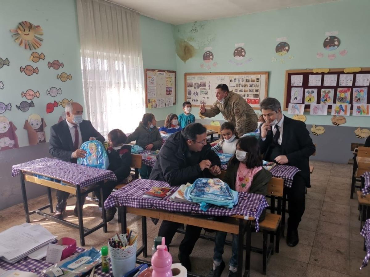 &Ccedil;aldıran&rsquo;da 7 bin 224 &ouml;ğrenci ders başı yaptı