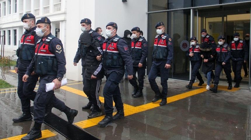 İkranur&rsquo;u cinayet zanlısı 14 yaşındaki amcası ve halası tutuklanarak ceazevine g&ouml;nderildi