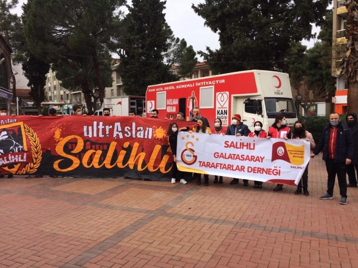 Salihli&rsquo;deki Galatasaraylılardan kan desteği