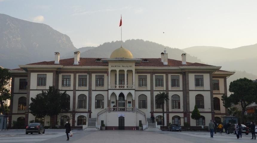 Manisa&rsquo;da sokağa &ccedil;ıkma kısıtlamasına uymayanlara ceza