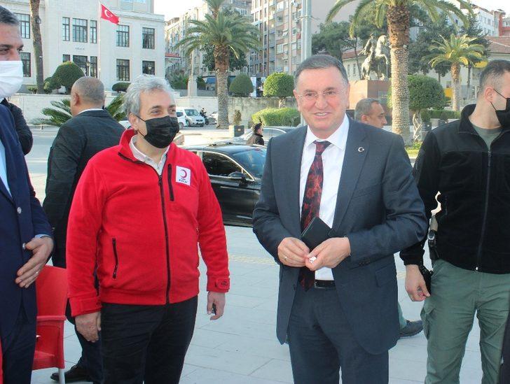 Büyükşehir Belediye Başkanı Savaş, Kızılay’a kan bağışında bulundu G2