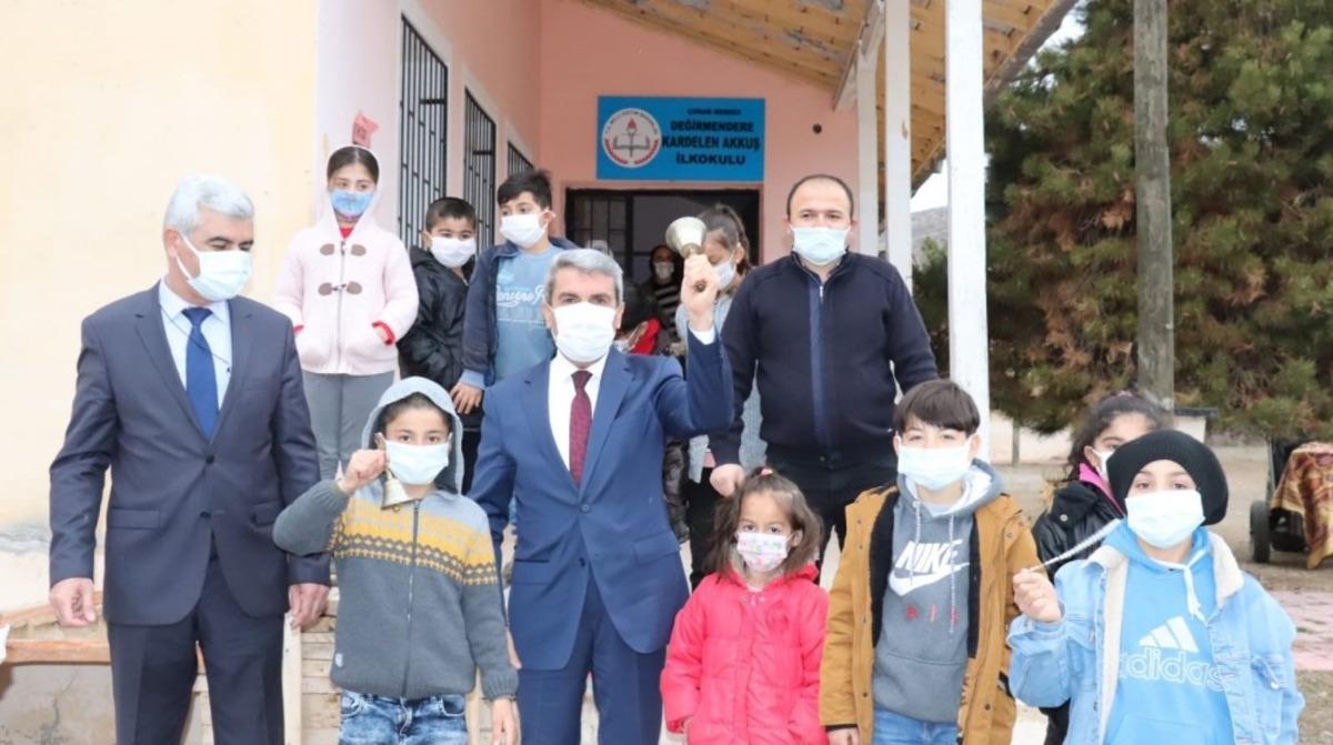 &Ccedil;orum&rsquo;da 176 okulda 10 bin 869 &ouml;ğrenci ders başı yaptı