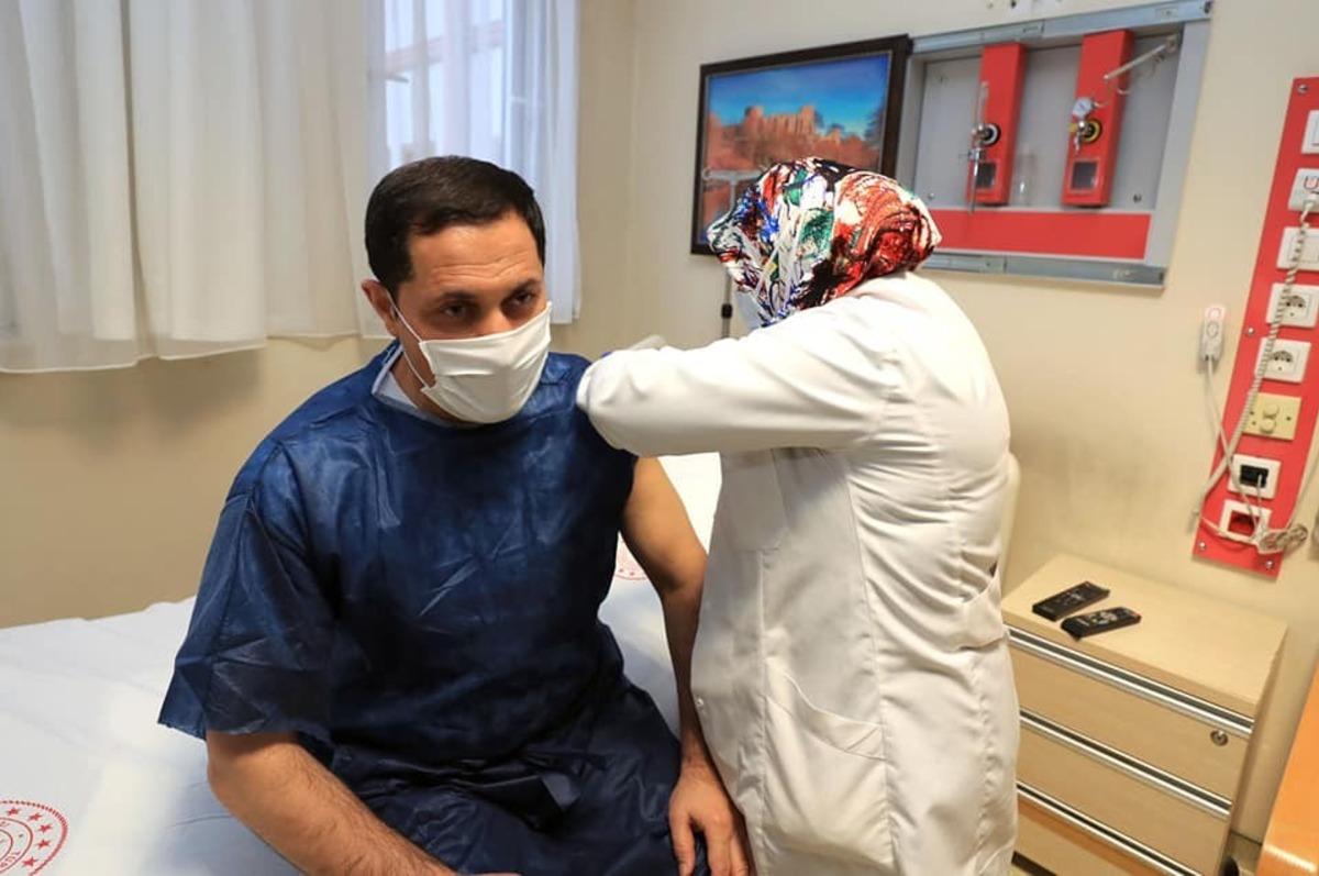 Vali Masatlı, Kovid-19 aşısı oldu