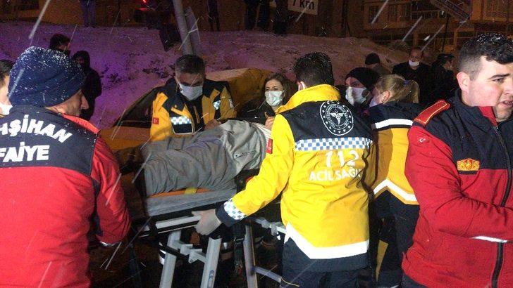 Kırıkkale’de ticari taksi ile çarpışan otobüs devrildi: 1 ölü, 2 yaralı G3