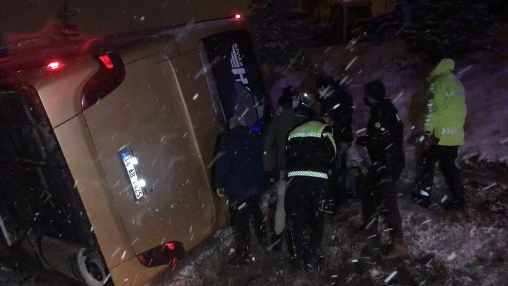 Otobüs ile ticari taksinin çarpıştığı kaza anı kamerada: 1 ölü G4