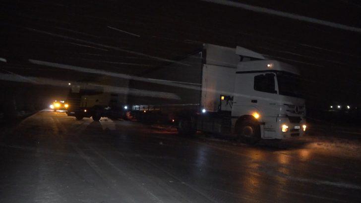 Kırıkkale-Kayseri karayolunda 15 araçlı zincirleme trafik kazası G5