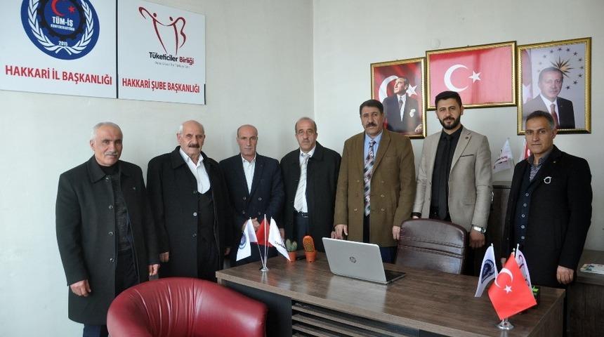 Başkan Ge&ccedil;irgen muhtarla bir araya geldi