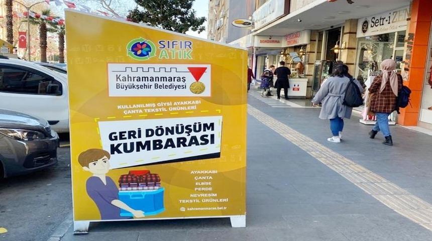 Kahramanmaraş&rsquo;ta caddelere "geri d&ouml;n&uuml;ş&uuml;m kumbaraları" yerleştiriliyor