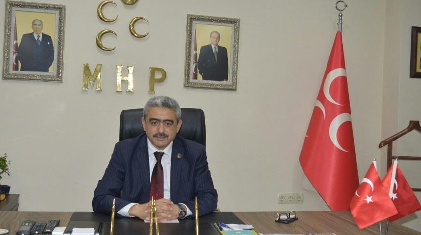 Aydın&rsquo;da soyut heykel tartışmasına MHP&rsquo;li Alıcık&rsquo;tan &ouml;neri