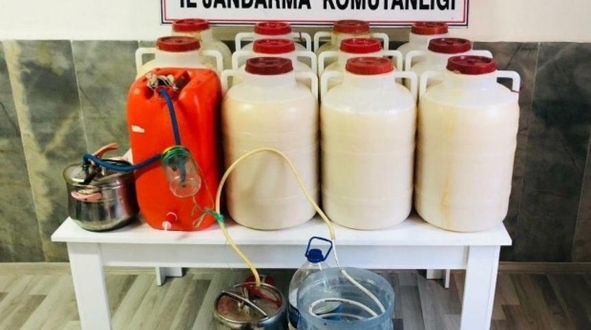Mersin’de 485 litre sahte içki ele geçirildi