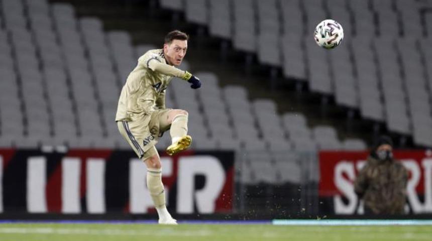 Mesut Özil'den şampiyonluk açıklaması!