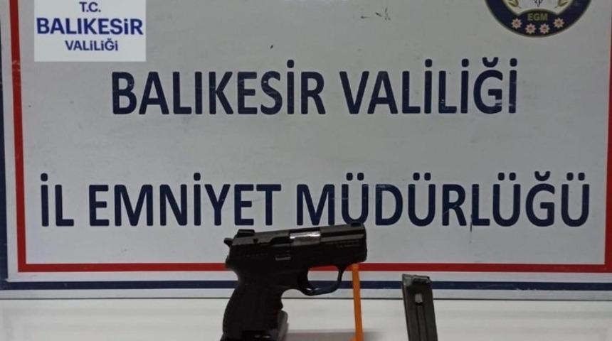Balıkesir&rsquo;de aranan 15 şahıs yakalandı