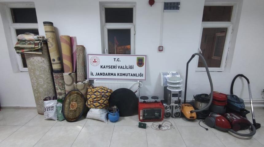 Kayseri&rsquo;de 8 hırsızlık olayının ş&uuml;phelisi 2 kişi yakalandı