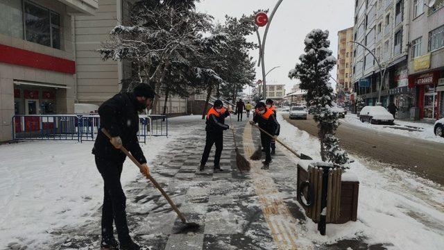 Sungurlu’da kar mesaisi