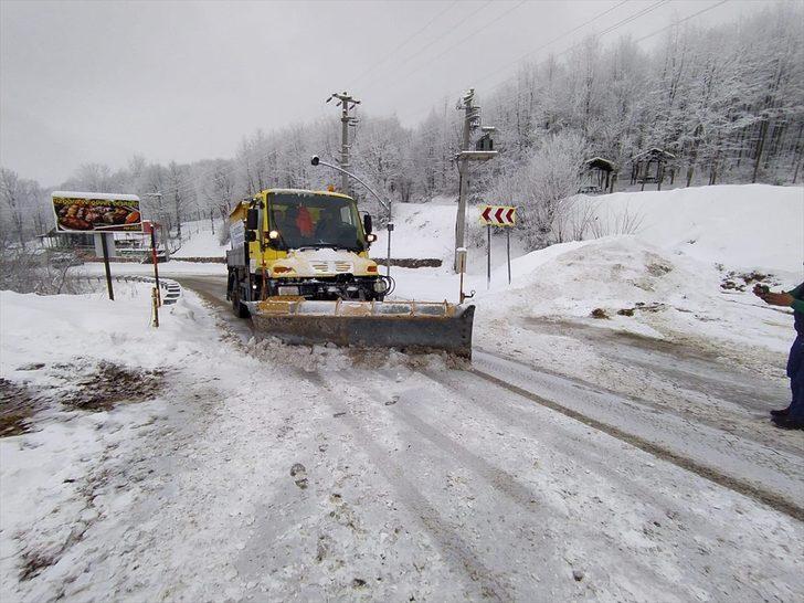 Sakarya, Kocaeli, Karabük ve Bolu'da kar etkili oluyor G3